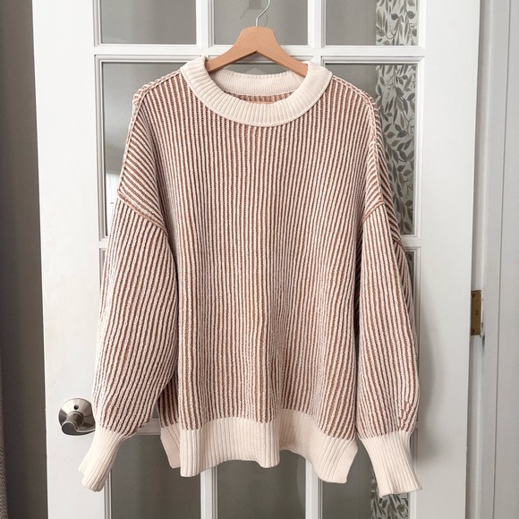 aerie Sweaters - ❣️AERIE Beyond Chenille Sweater Sz M